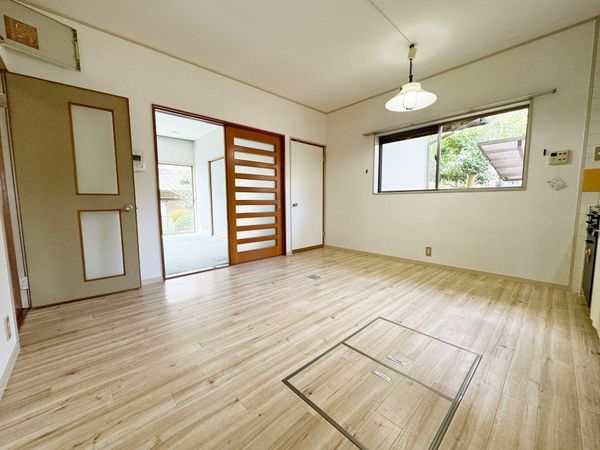 奈良市松陽台２丁目の中古一戸建て