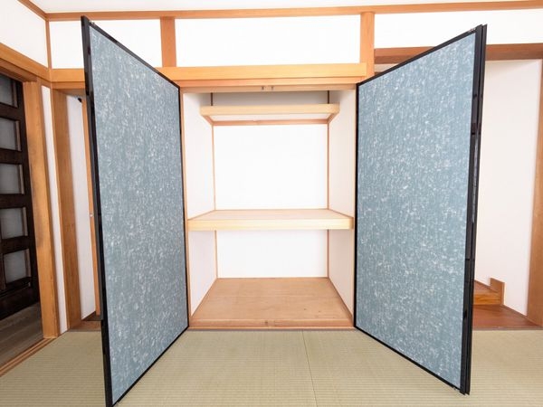 香芝市逢坂８丁目の中古一戸建て