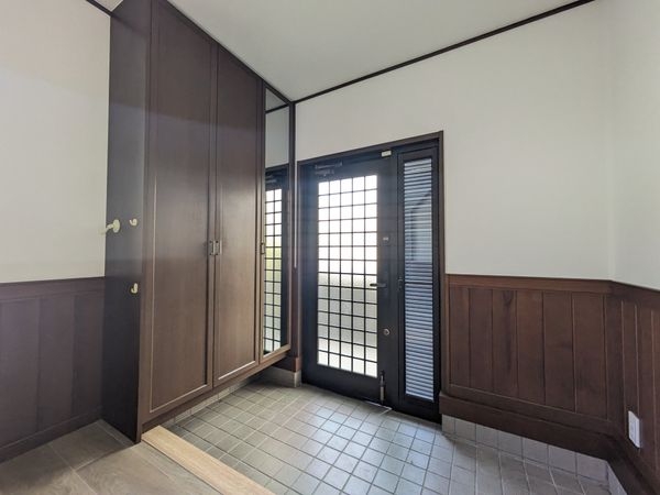 香芝市逢坂８丁目の中古一戸建て