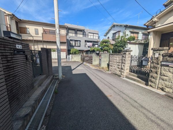香芝市逢坂８丁目の中古一戸建て