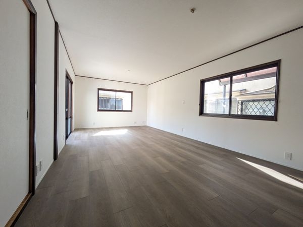 香芝市逢坂８丁目の中古一戸建て