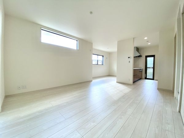 大和郡山市小南町　新築一戸建て　２号棟
