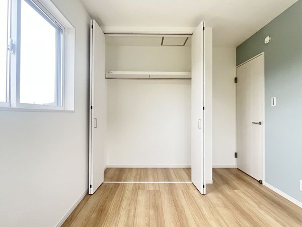 橿原市小綱町　新築一戸建て　２号棟