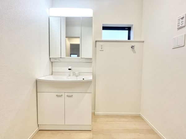 橿原市四条町　新築一戸建て　第２　２号棟