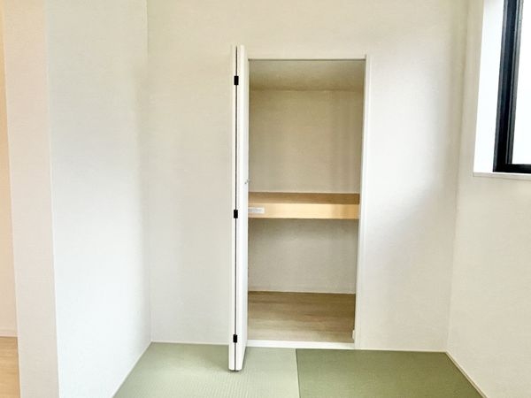 橿原市四条町　新築一戸建て　第２　２号棟