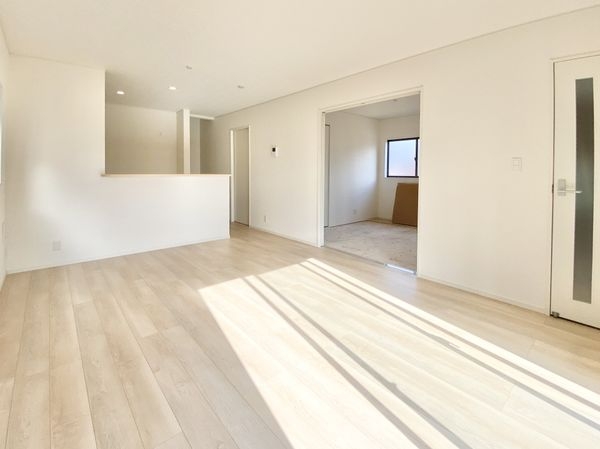 橿原市新口町　新築一戸建て　第２　２号棟