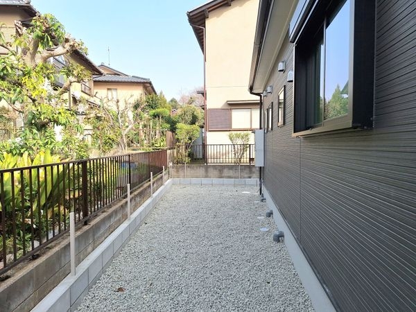 奈良市青山８丁目　新築一戸建て　全１区画