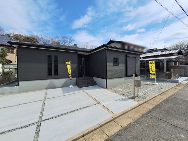 奈良市青山８丁目　新築一戸建て　全１区画