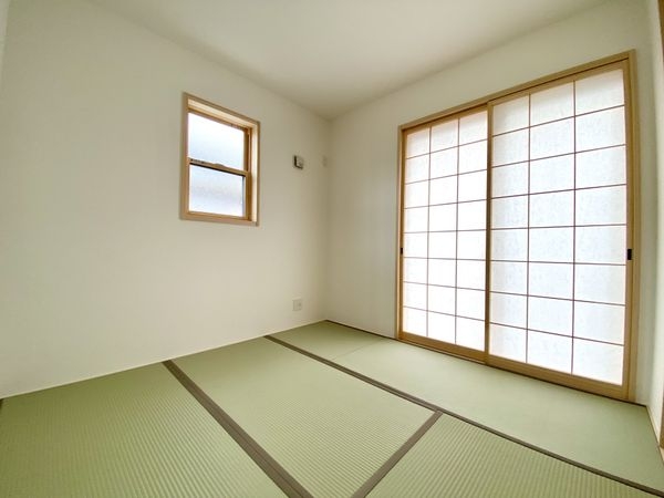 生駒郡斑鳩町龍田西３丁目　新築一戸建て　第７　１号棟