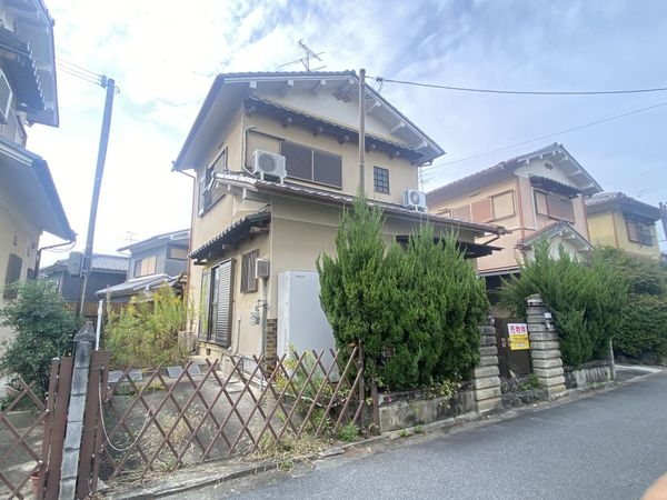 橿原市大軽町　中古一戸建て