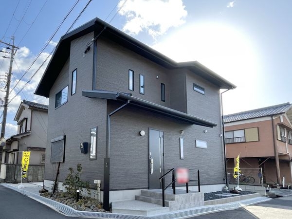 大和高田市大字大谷　新築一戸建て