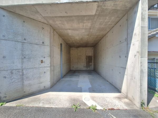 奈良市富雄元町１丁目の中古一戸建て