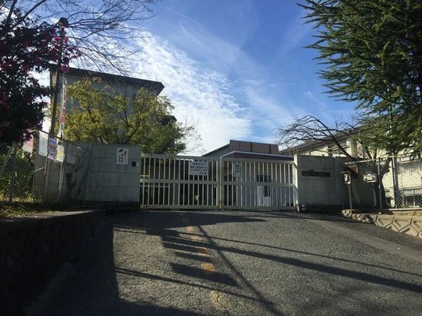 奈良市敷島町1丁目の中古一戸建て(奈良市立西大寺北小学校)