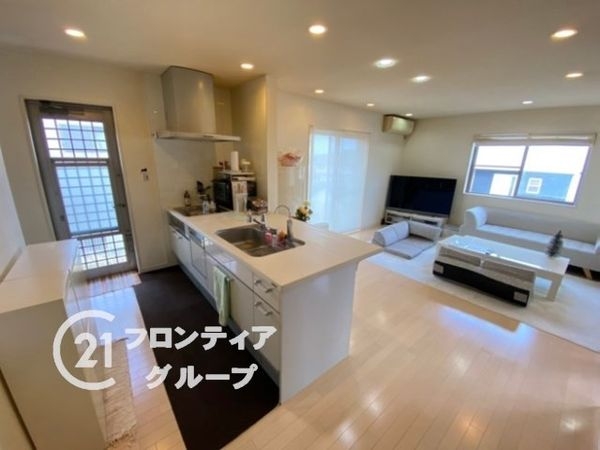 奈良市敷島町１丁目の中古一戸建て