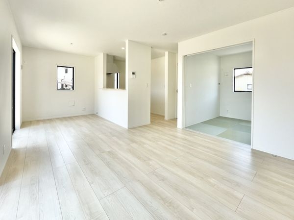 奈良市中山町　新築一戸建て　第１１　1号棟