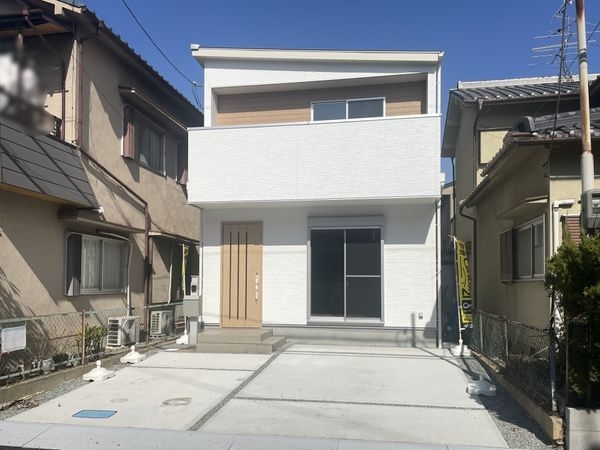 橿原市山之坊町　新築一戸建て