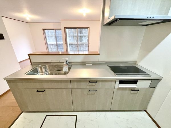 奈良市南肘塚町　中古一戸建て