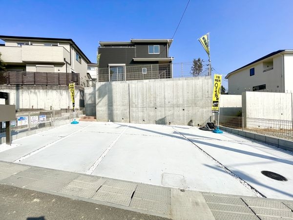 奈良市西大寺新池町　新築一戸建て　1号棟