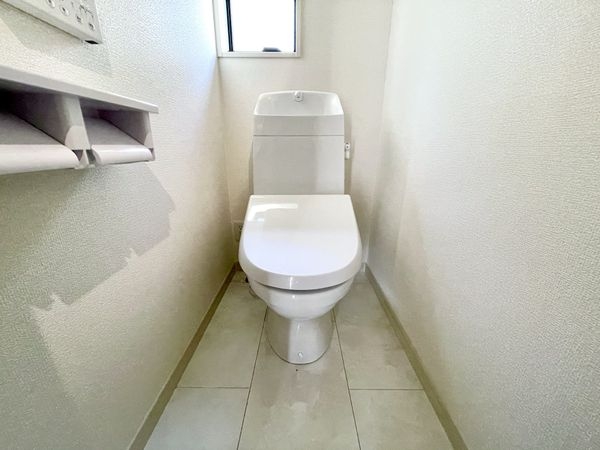 奈良市西大寺新池町　新築一戸建て　2号棟