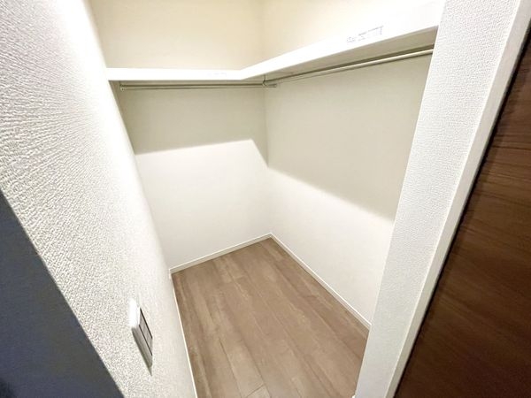天理市川原城町　新築一戸建て　３期　１号棟