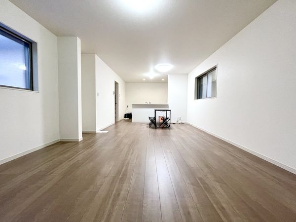 天理市川原城町　新築一戸建て　３期　１号棟