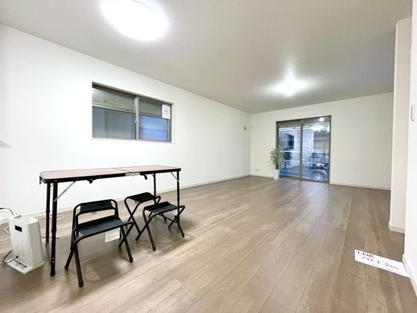 天理市川原城町　新築一戸建て　３期　１号棟