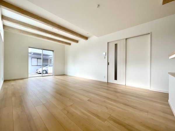 大和郡山市小泉町　新築一戸建て