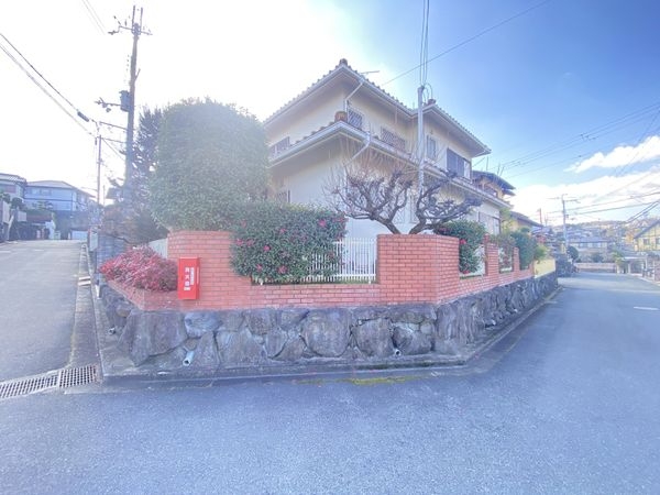 奈良市富雄川西１丁目の土地