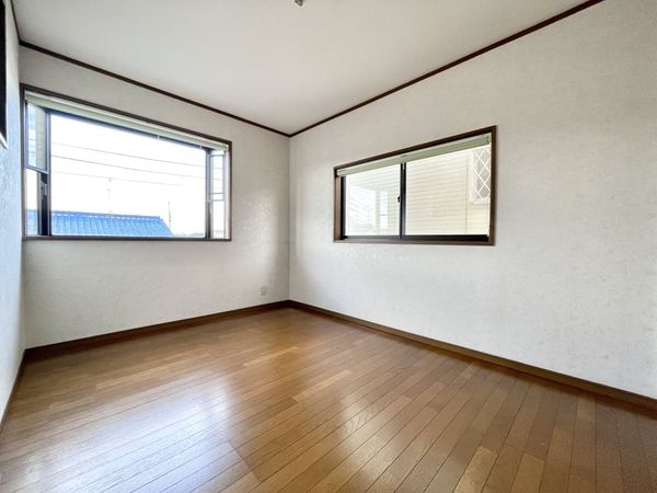 生駒郡斑鳩町興留８丁目の中古一戸建て