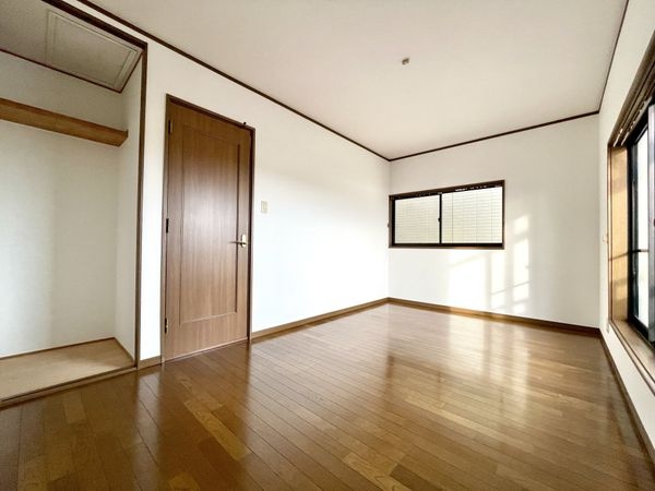 生駒郡斑鳩町興留８丁目の中古一戸建て