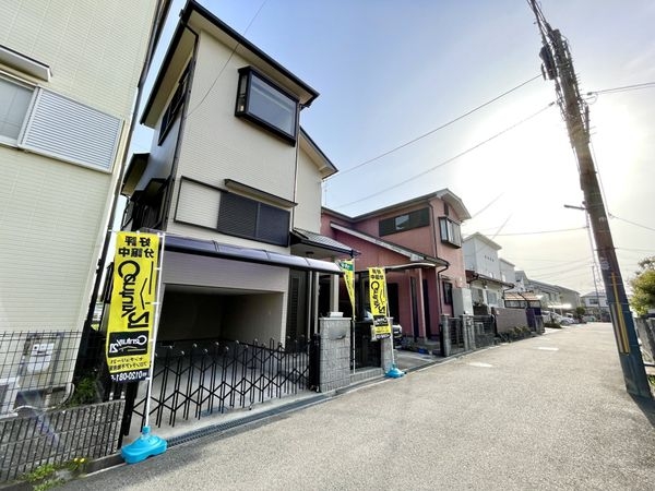 生駒郡斑鳩町興留８丁目　中古一戸建て