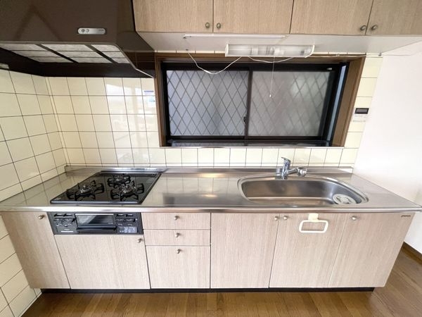 生駒郡斑鳩町興留８丁目の中古一戸建て