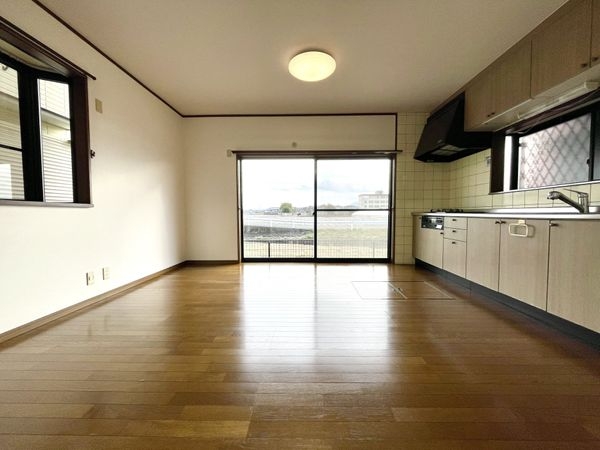 生駒郡斑鳩町興留８丁目の中古一戸建て