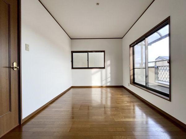 生駒郡斑鳩町興留８丁目の中古一戸建て