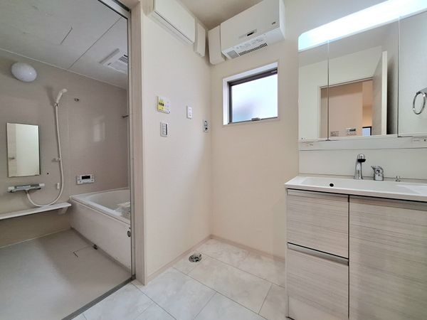 奈良市古市町　新築一戸建て　４期　２号棟