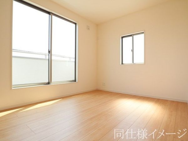 橿原市山本町　新築一戸建て　２号棟
