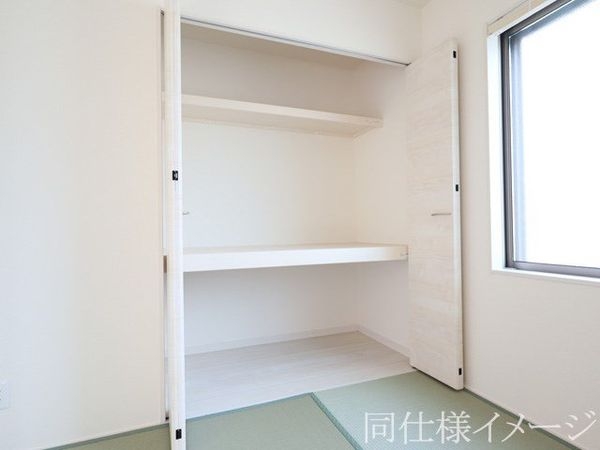 橿原市山本町　新築一戸建て　２号棟