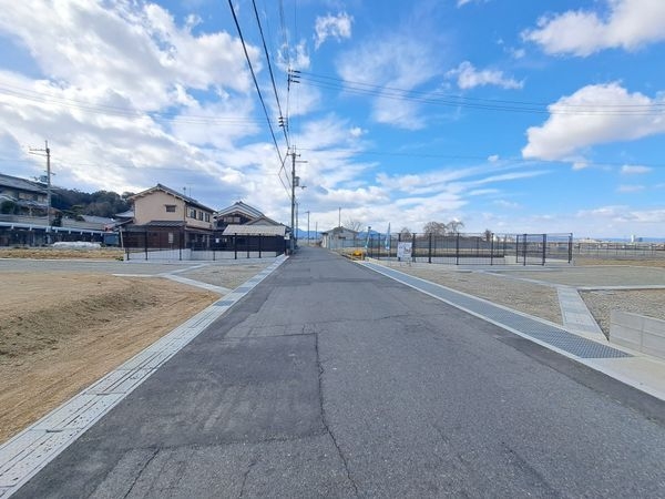 橿原市山本町　新築一戸建て　２号棟