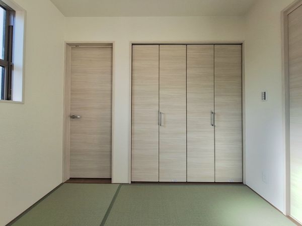 橿原市山本町　新築一戸建て　５号棟
