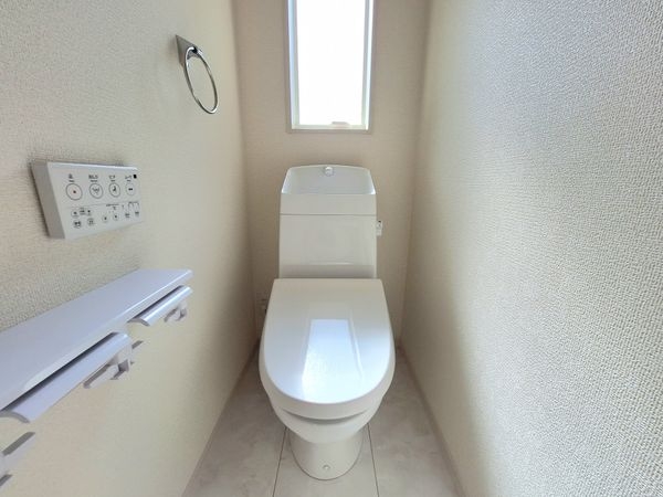 橿原市山本町　新築一戸建て　３号棟