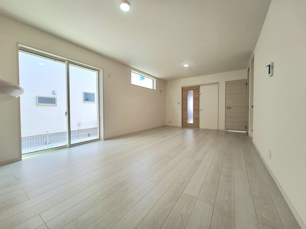 橿原市山本町　新築一戸建て　３号棟