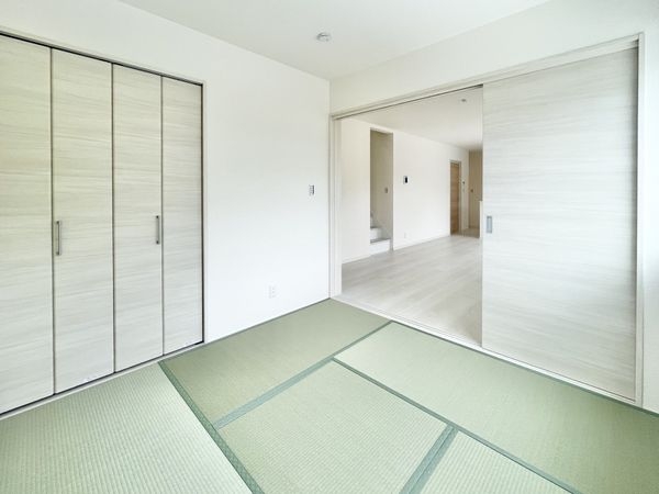 橿原市山本町　新築一戸建て　４号棟