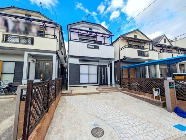 大和郡山市小泉町東３丁目　中古一戸建て