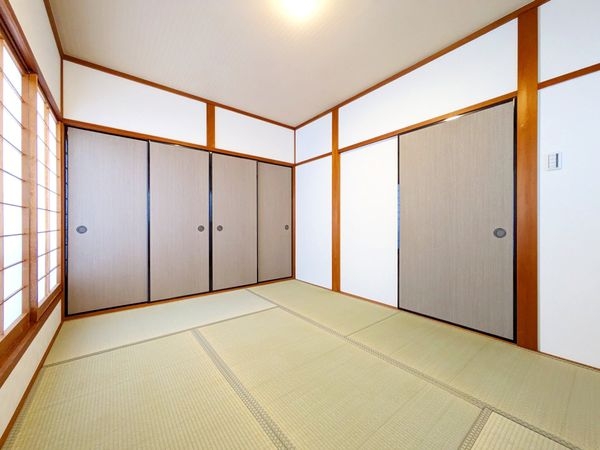 大和郡山市小泉町東３丁目の中古一戸建て