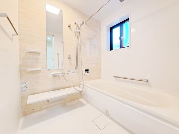 生駒市小明町　中古一戸建て