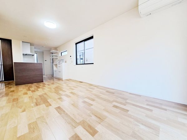 生駒市小明町　中古一戸建て