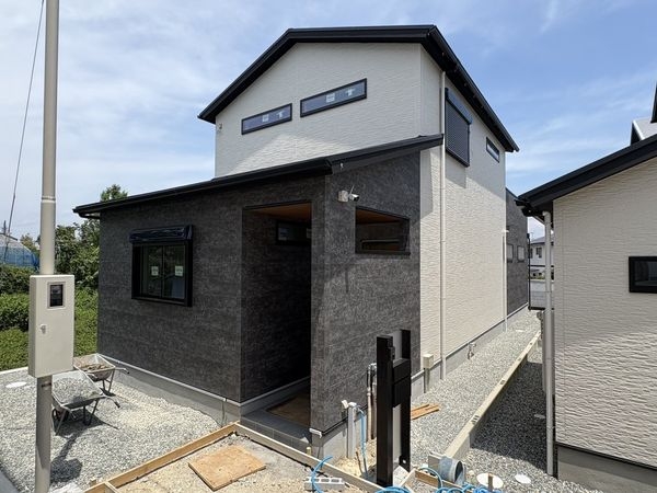 大和郡山市冠山町　新築一戸建て　１１号地