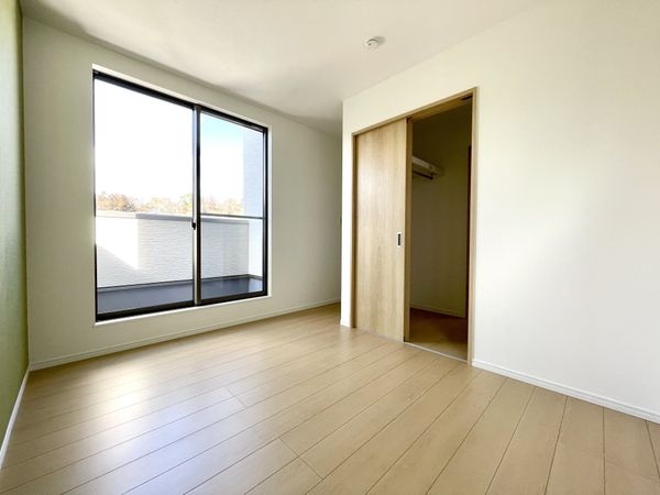 奈良市富雄元町１丁目　新築一戸建て