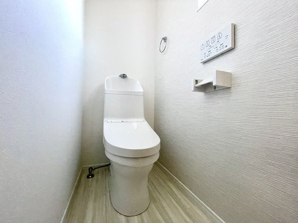 奈良市富雄元町１丁目　新築一戸建て