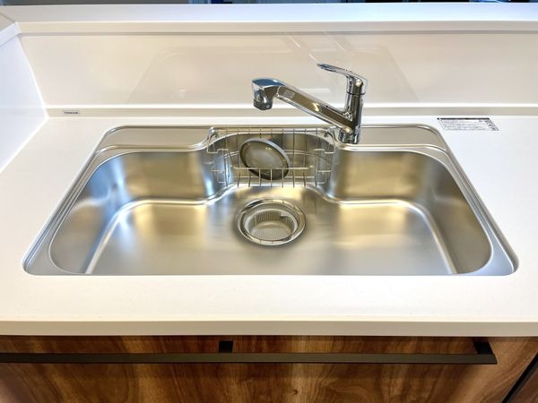 橿原市白橿町４丁目　新築一戸建て　３号地